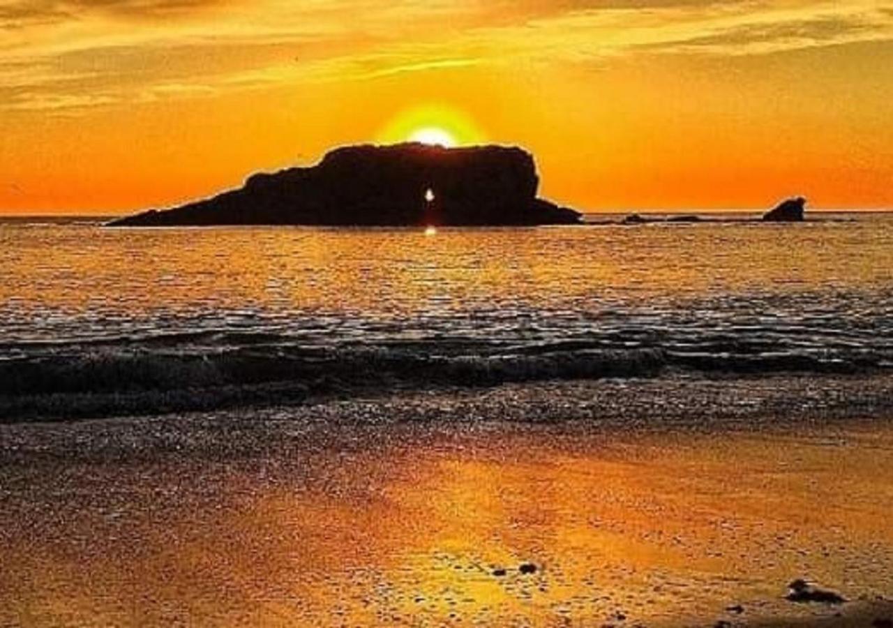 Alojamiento Monte Y Mar La Isla Exteriör bild